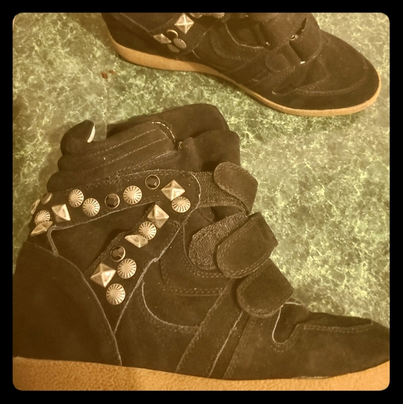 Steve Madden Sneaker Wedges - Picture 1 of 1